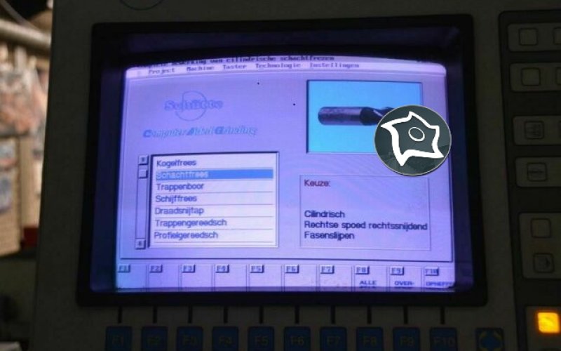 5-осевой шлифовальный станок с ЧПУ Schütte WU 405