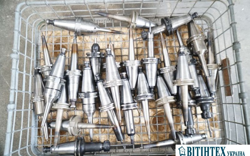 5-осевой универсально-фрезерный станок с ЧПУ MIKRON UCP 600