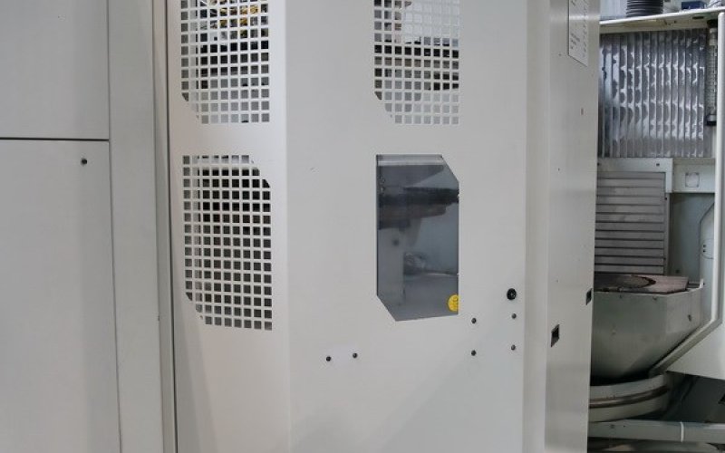 5-осьовий вертикальний обробний центр HERMLE - C 30 UP Dynamic