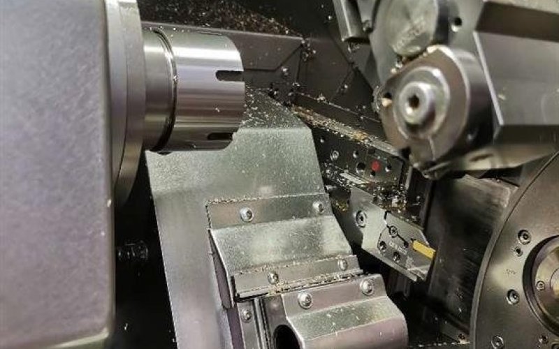 Автоматичний багатошпиндельний верстат TORNOS MultiSwiss 8x26