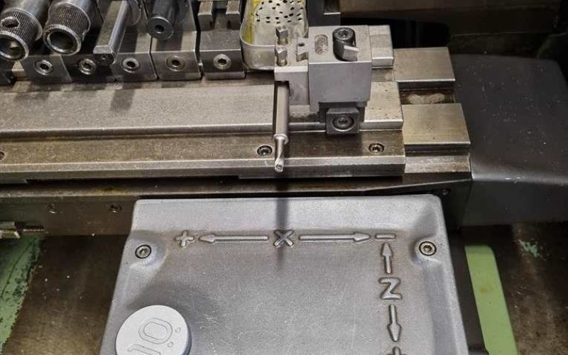 Чистовой токарный станок SPINNER BK - CNC