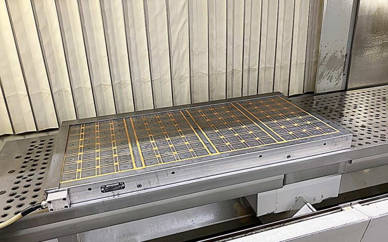 Двухшпиндельный обрабатывающий центр с ЧПУ STAMA MC 536
