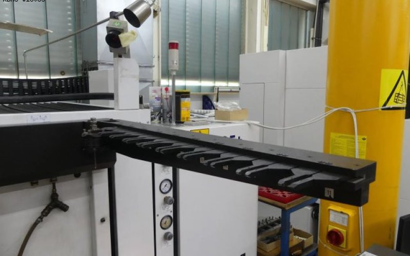 Електроерозійний прошивний верстат AGIE CHARMILLES FORM P 900 4-Осьовий