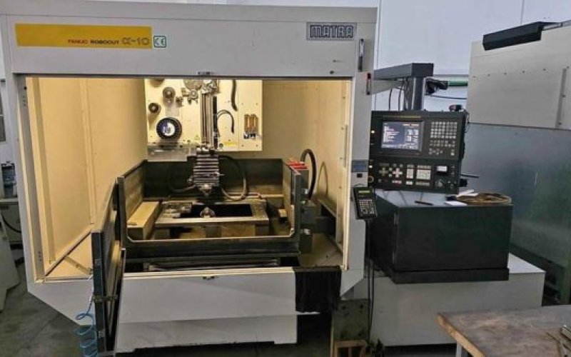 Електроерозійний дротяно-вирізний верстат Fanuc Robocut Alpha 1C