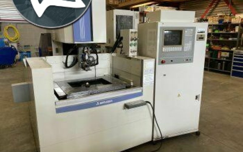 Електроерозійний дротяно-вирізний верстат Mitsubishi FX 20 K
