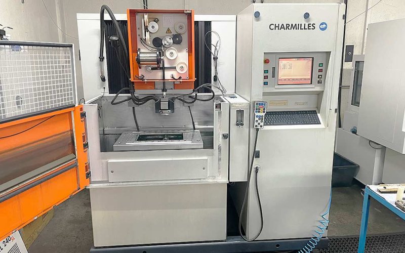 Электроэрозионный станок Charmilles ROBOFIL 240SL