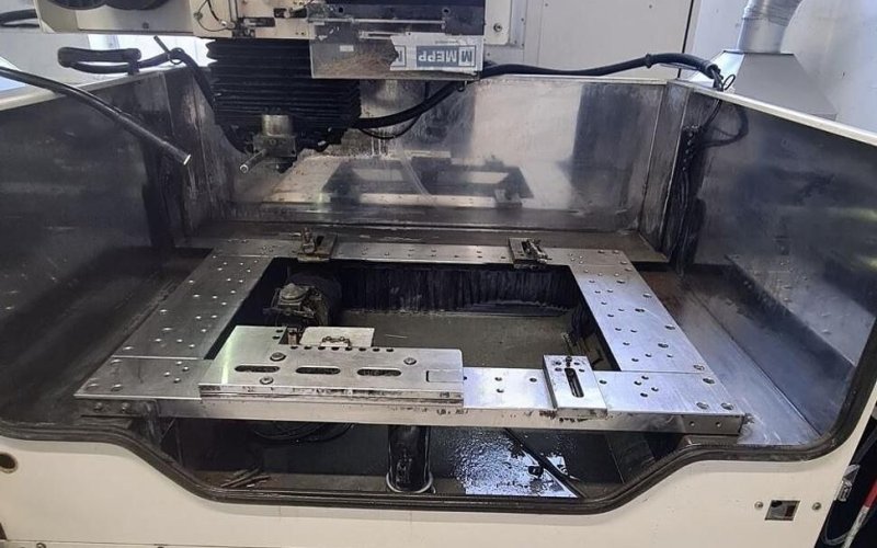 Электроэрозионный станок Fanuc Robocut C 600 i