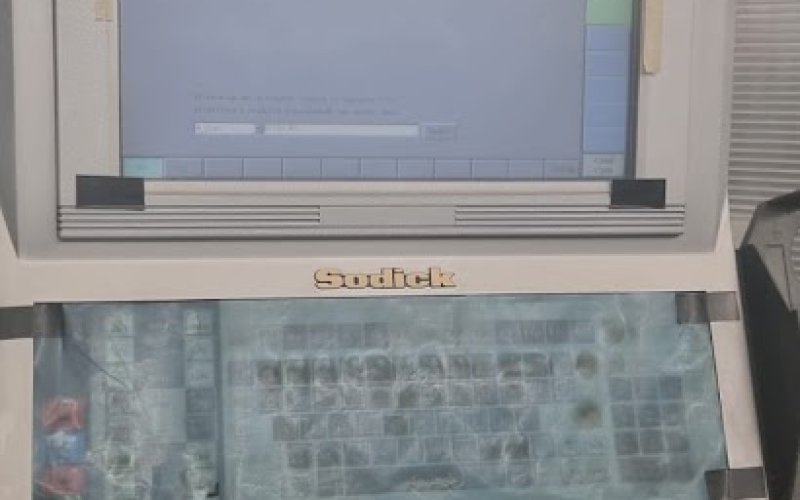 Електроерозійний верстат SODICK VL400Q