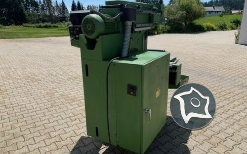 Фрезерный механический станок Kunming Milling Machine Works X8140