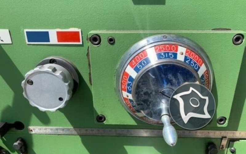 Фрезерный механический станок Kunming Milling Machine Works X8140