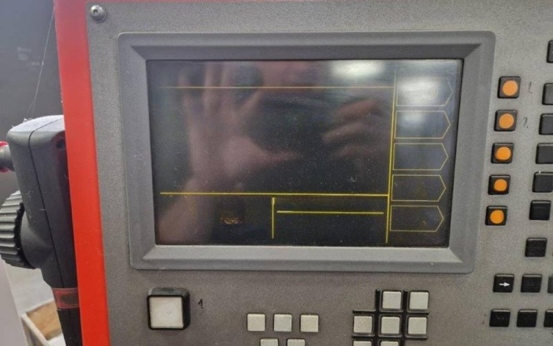 Фрезерний верстат FNG 40 CNC E