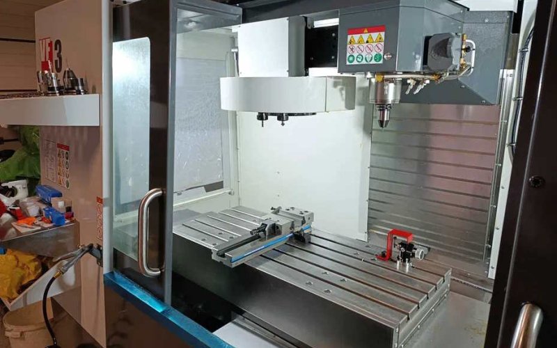 Фрезерний верстат HAAS VF3 NGC