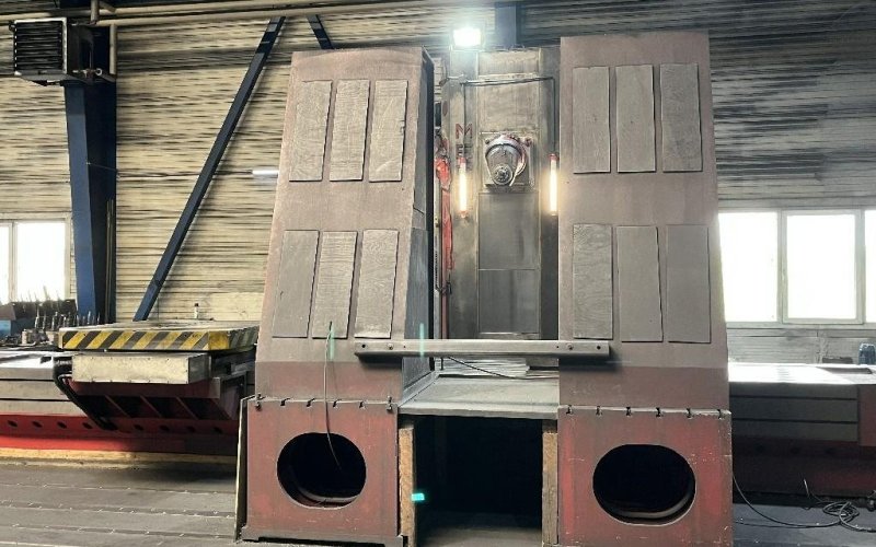 Гибкий фрезерный станок с подвижной колонной MECOF CS 500