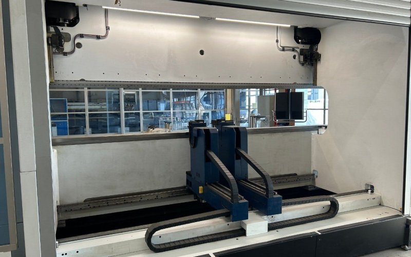 Листозгинальний центр TRUMPF TruBend Cell 5000