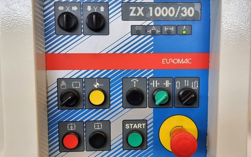 Гідравлічний координатно-пробивний верстат з ЧПУ EUROMAC ZX 1000/30