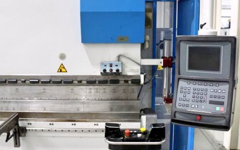 Гидравлический листогибочный пресс EHT ECOPRESS 135-30