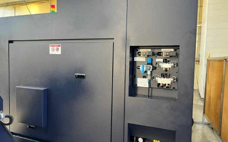 Горизонтальний токарно-фрезерний центр Hwacheon HI-TECH 230 BL YSMC