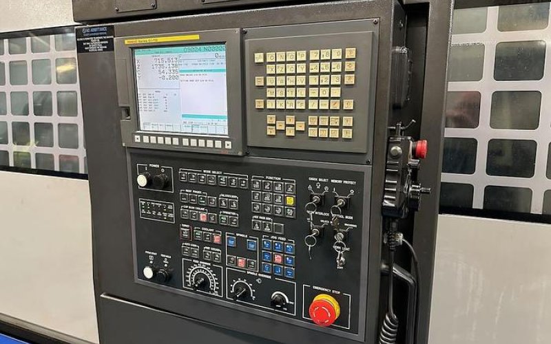 Горизонтальний токарно-фрезерний обробний центр з ЧПУ 2014 HWACHEON Hi-TECH 850L YMC