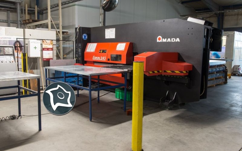 Координатно-пробивной пресс с ЧПУ Amada Europe 245
