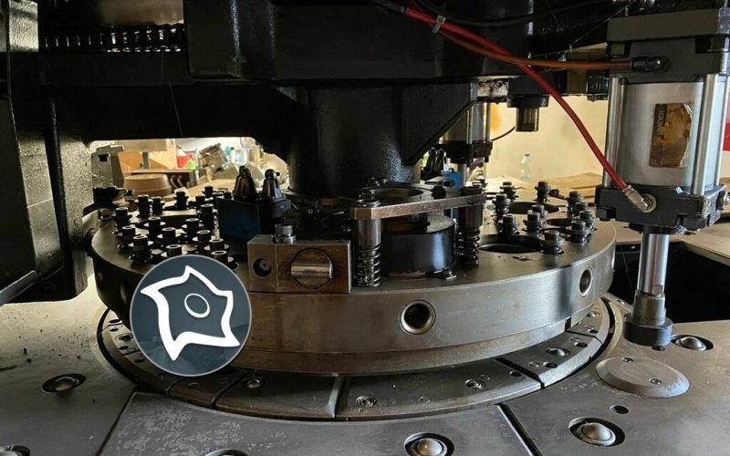Координатно-пробивний прес із ЧПК Amada Pega 244