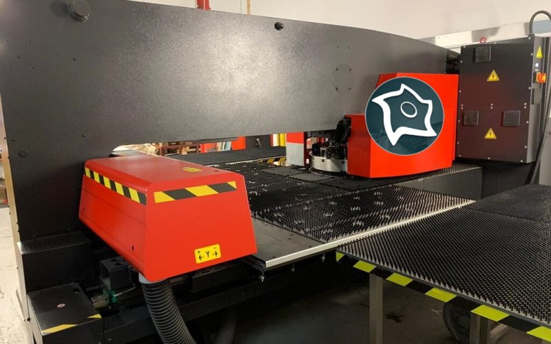 Координатно-пробивний прес з ЧПУ AMADA PROMECAM AE 255 NT