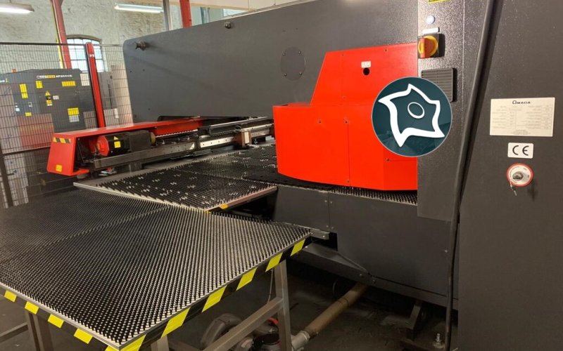 Координатно-пробивной пресс с ЧПУ AMADA PROMECAM AE 255 NT