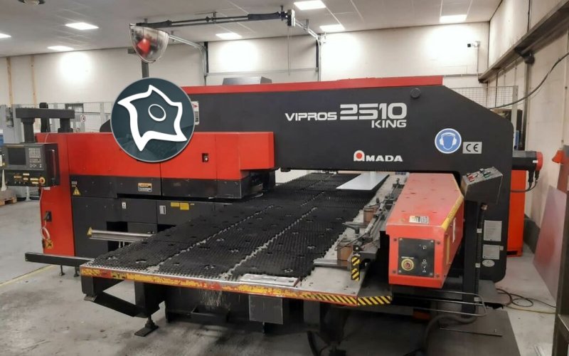 Координатно-пробивний прес з ЧПУ Amada Vipros 2510 KING