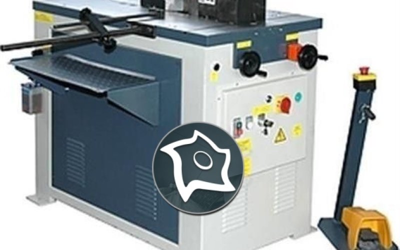 Координатно-пробивний прес з ЧПУ Pullmax Pullmaitc 730 CNC