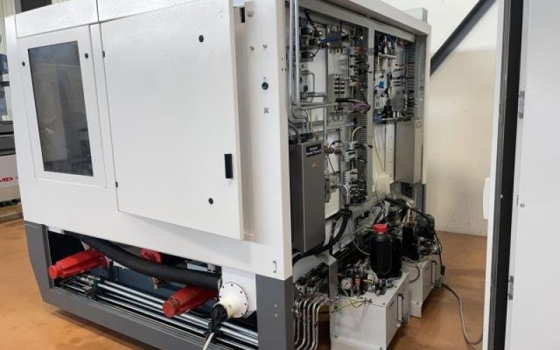Круглошлифовальный станок с ЧПУ STUDER S 22