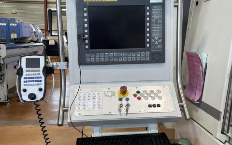 Круглошлифовальный станок с ЧПУ STUDER S 22