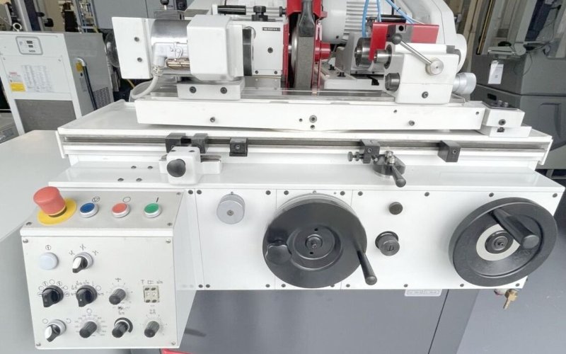 Круглошлифовальный станок STUDER S 20-12