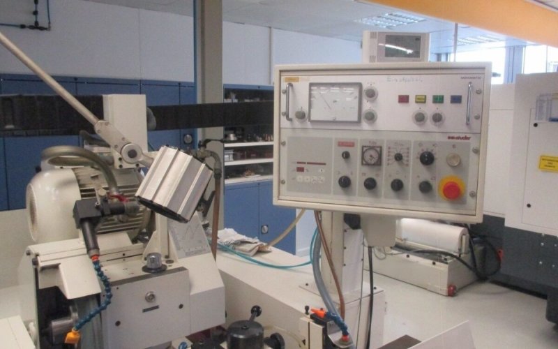 ​Круглошлифовальный станок STUDER S 30-1