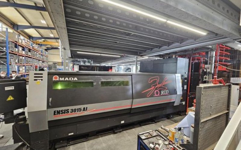 Лазерний комплекс з ЧПУ Amada Ensis 3015 AJ 9kW