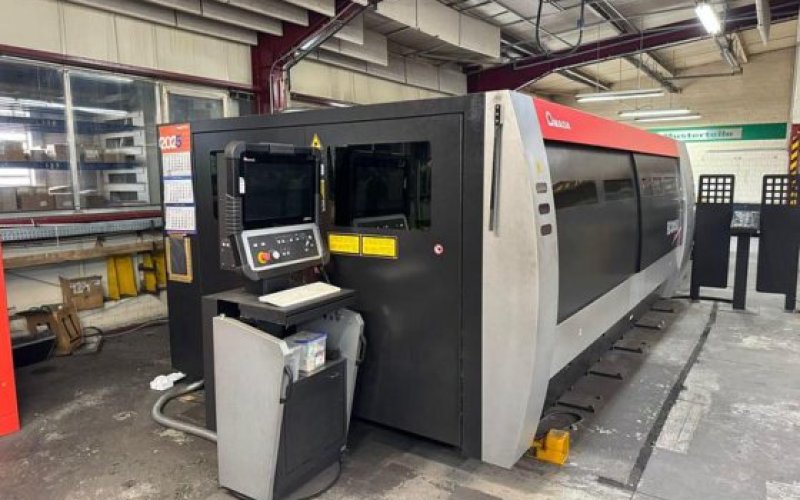 Лазерний комплекс з ЧПУ Amada FLC 3015 AJ 2kW