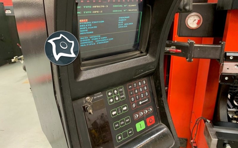Листозгинальний гідравлічний прес з ЧПУ AMADA PROMECAM HFB 170-3