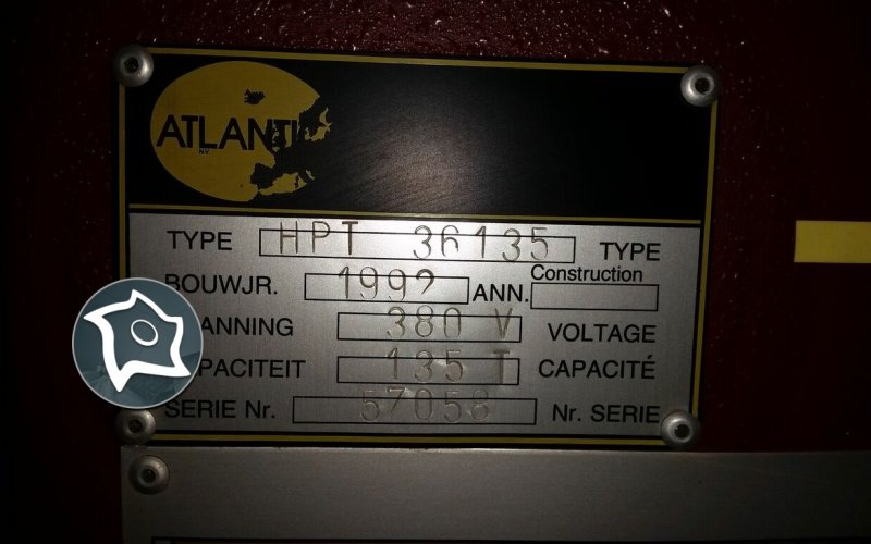 Листогибочный гидравлический пресс с ЧПУ Atlantic HPT 36135