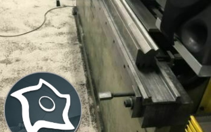 Листогибочный гидравлический пресс с ЧПУ DONEWELL 3050 x 80 to