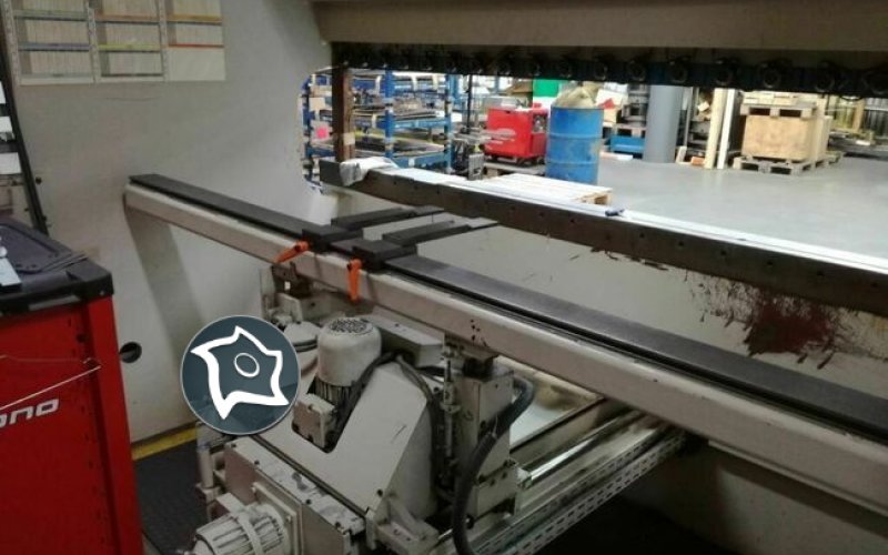 Листогибочный гидравлический пресс с ЧПУ LVD PPEB 100/30