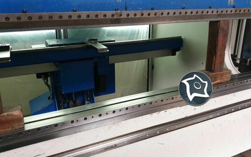 Листозгинальний гідравлічний прес з ЧПУ TRUMPF TrumaBend V 85 S