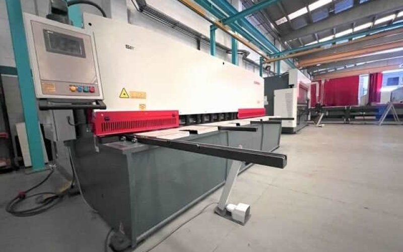 Листогибочный пресс с ЧПУ DURMA AD-R 40175