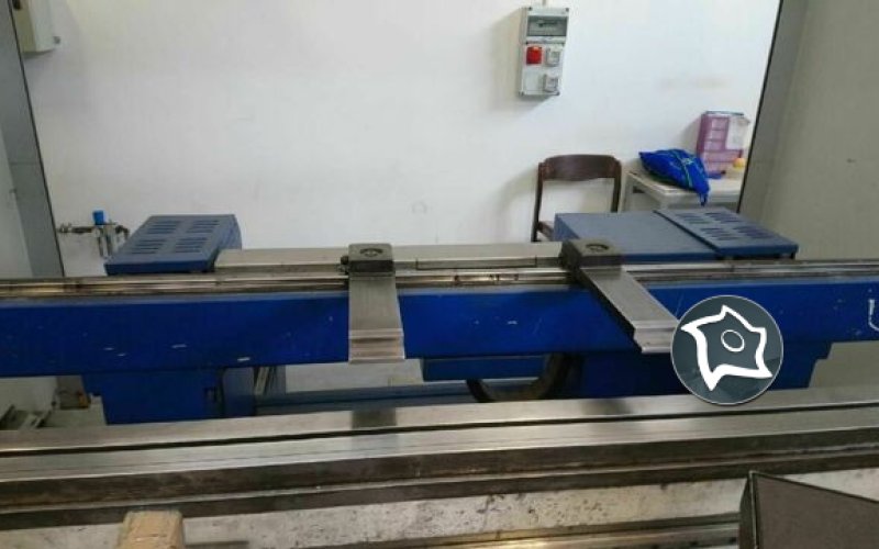 Листозгинальний прес з ЧПУ TRUMPF TrumaBend V1300