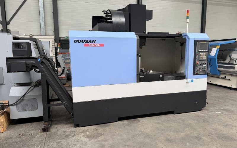 Обрабатывающий центр Doosan DNM 500
