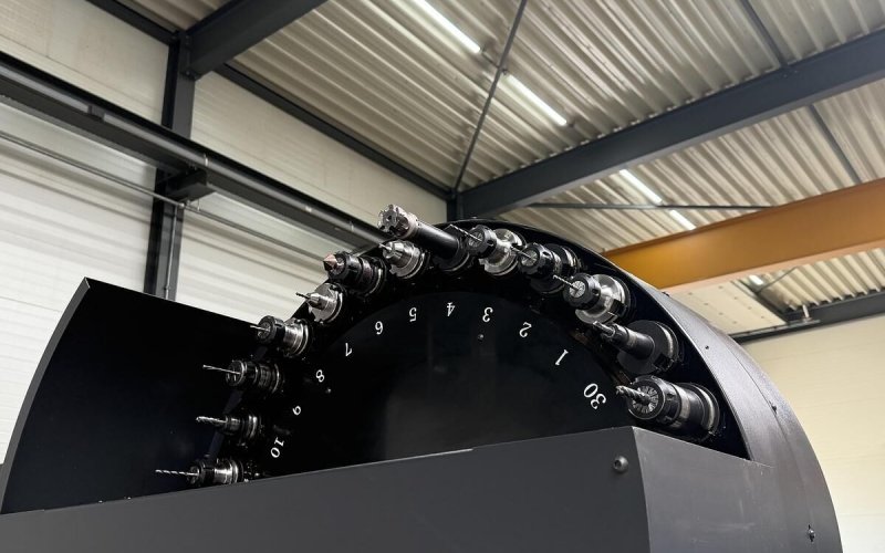 Обрабатывающий центр Doosan DNM 500