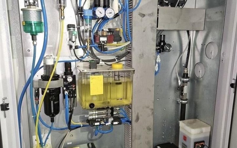 Обробний центр Exeron HSC 300/3