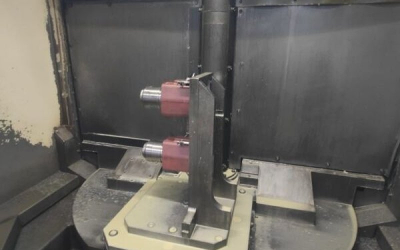 Обрабатывающий центр - горизонтальный OKUMA MA-400H