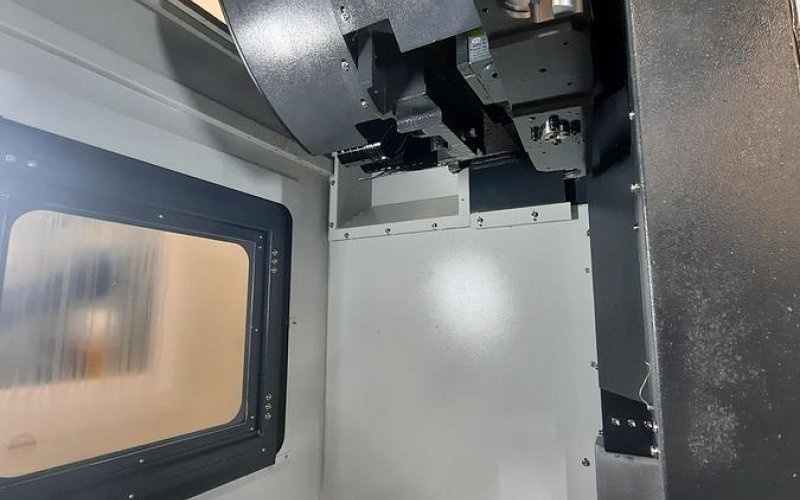 Обробний центр LEADWELL V-32AF
