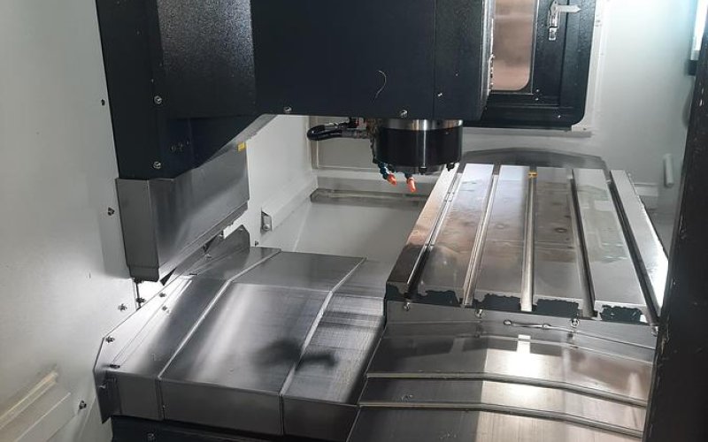 Обрабатывающий центр LEADWELL V-32AF