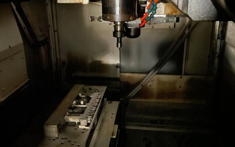 Обрабатывающий центр Mori Seiki ACCUMILL4000
