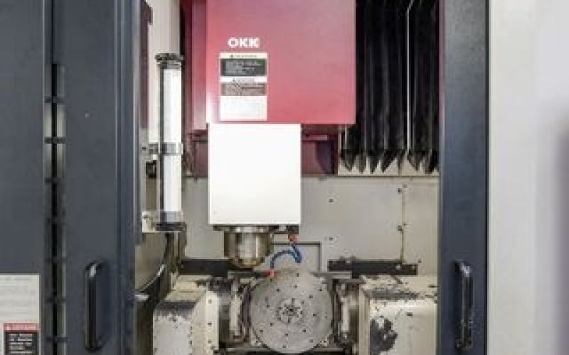 Обробний центр OKK VP 400
