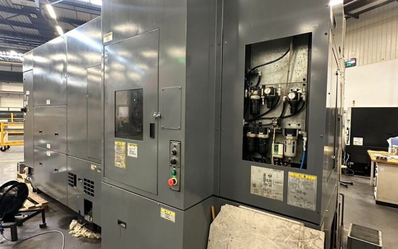 Обробний центр Okuma MULTUS B400